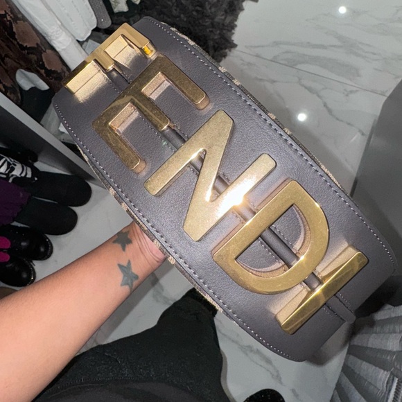 Fendigraphy Handbag - Picture 10 of 11